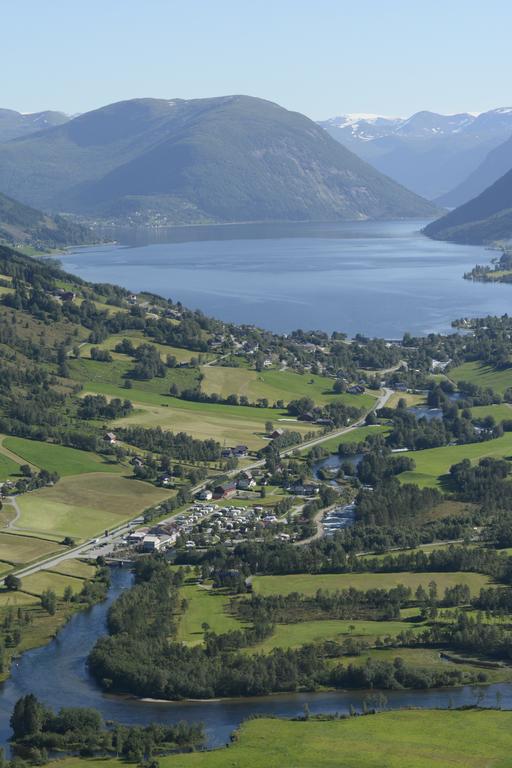 Jolstraholmen Camping Og Hytter Vassenden Dış mekan fotoğraf