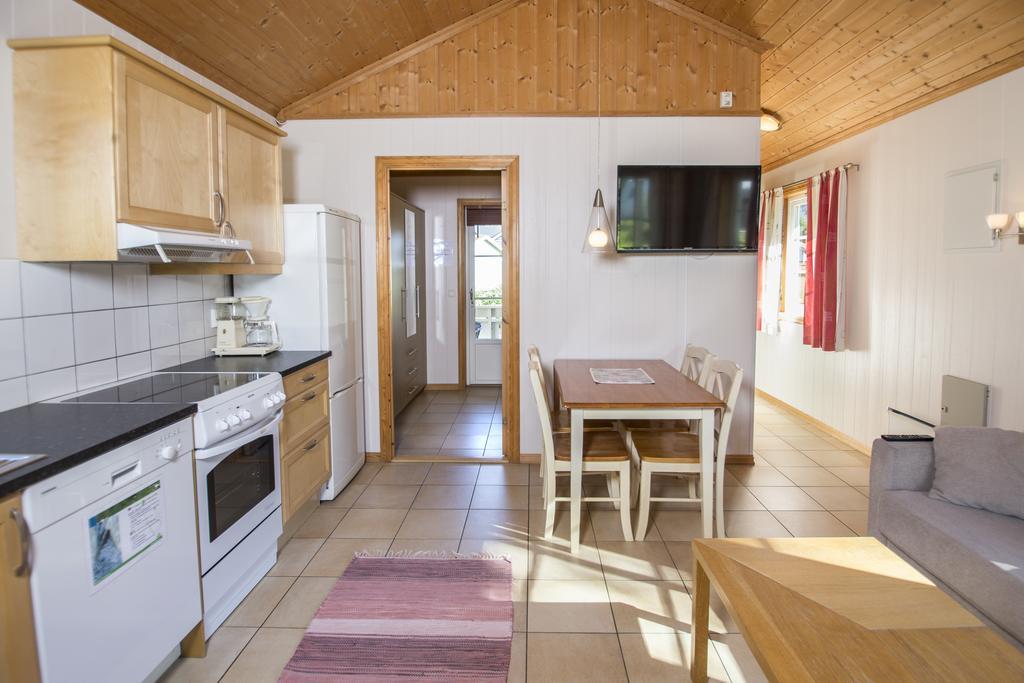 Jolstraholmen Camping Og Hytter Vassenden Oda fotoğraf