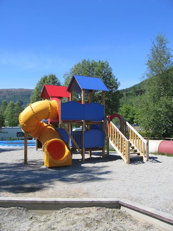 Jolstraholmen Camping Og Hytter Vassenden Dış mekan fotoğraf