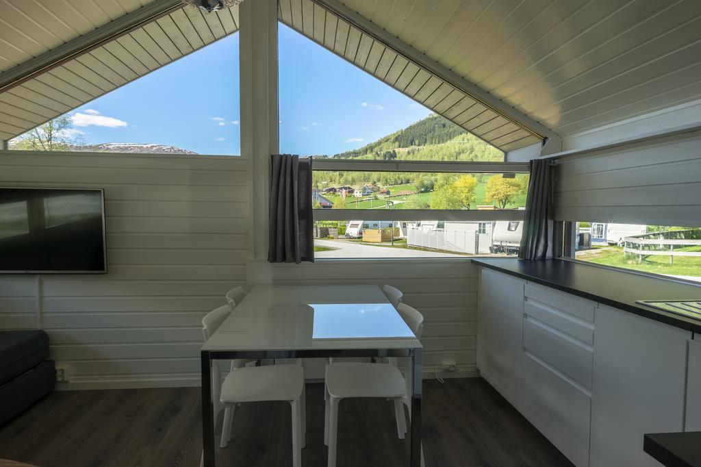 Jolstraholmen Camping Og Hytter Vassenden Dış mekan fotoğraf
